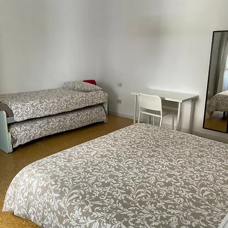 Апартаменты Regina Elena Al Mare Пескара